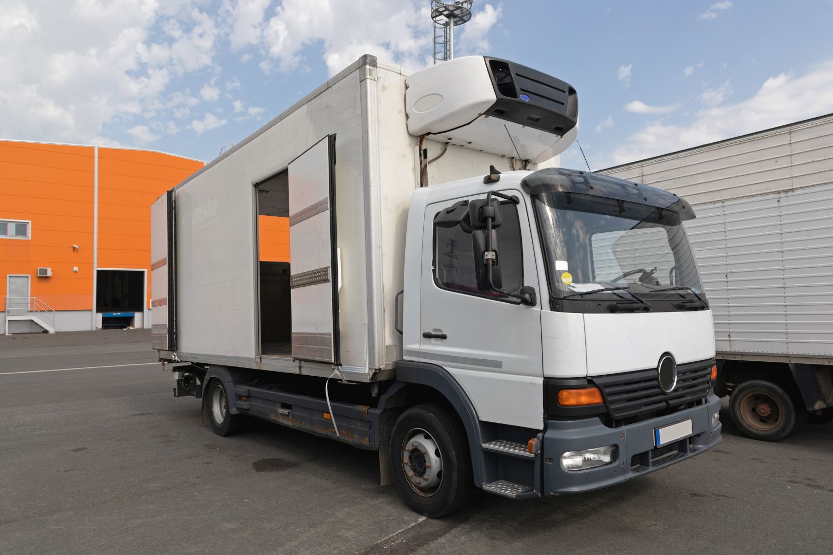 Como Transportar Geladeira de Forma Segura