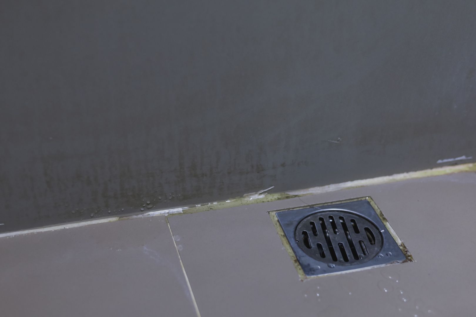 Como Manter o Ralo Livre de Cabelo e Sujeira Facil